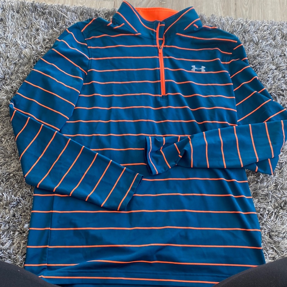 Stripe Dri Fit under armor pullover